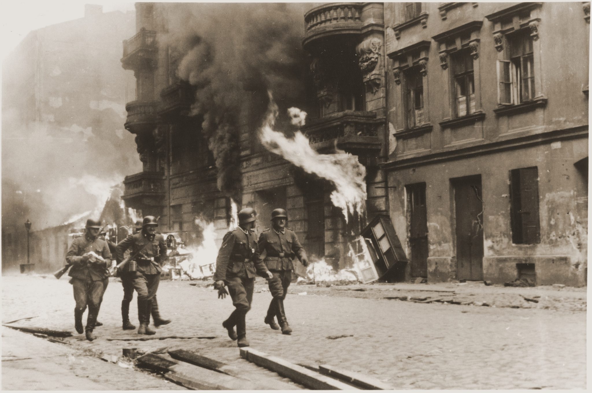 Варшавское гетто восстание 1943